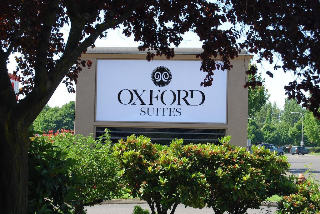 Oxford Suites Portland - Jantzen Beach Esterno foto