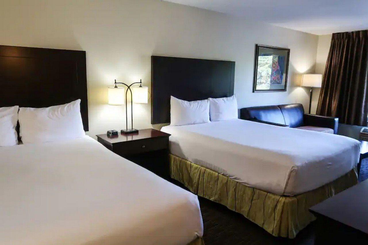 Oxford Suites Portland - Jantzen Beach Esterno foto