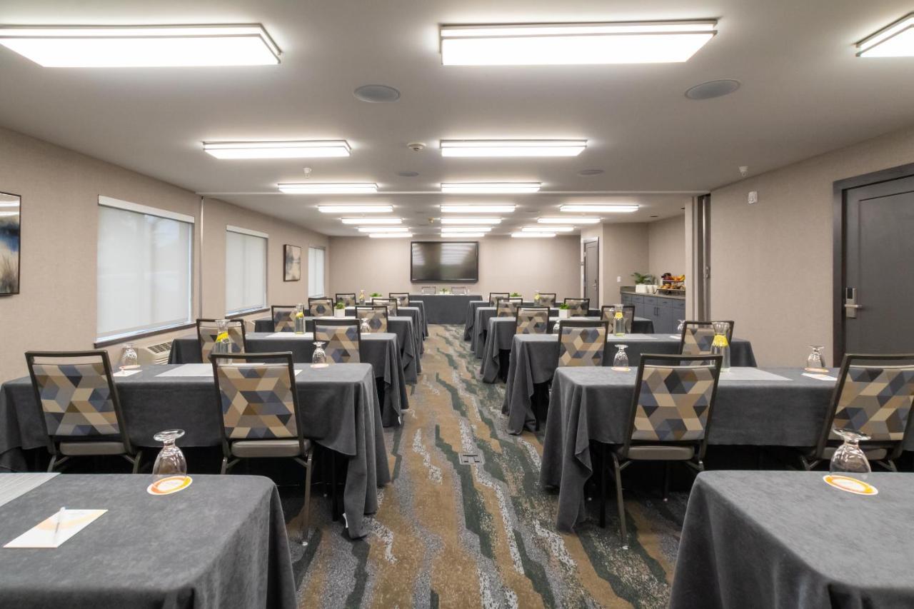 Oxford Suites Portland - Jantzen Beach Esterno foto