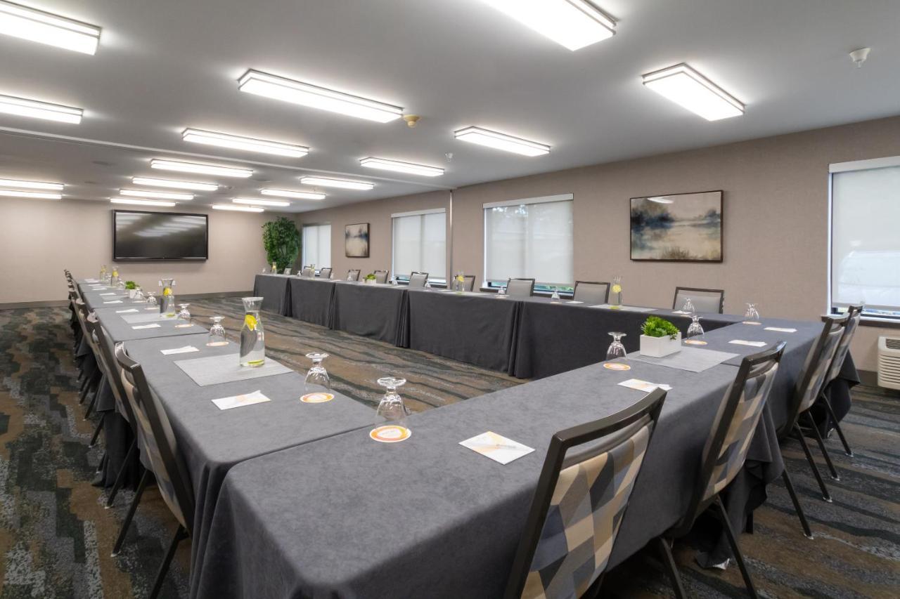 Oxford Suites Portland - Jantzen Beach Esterno foto