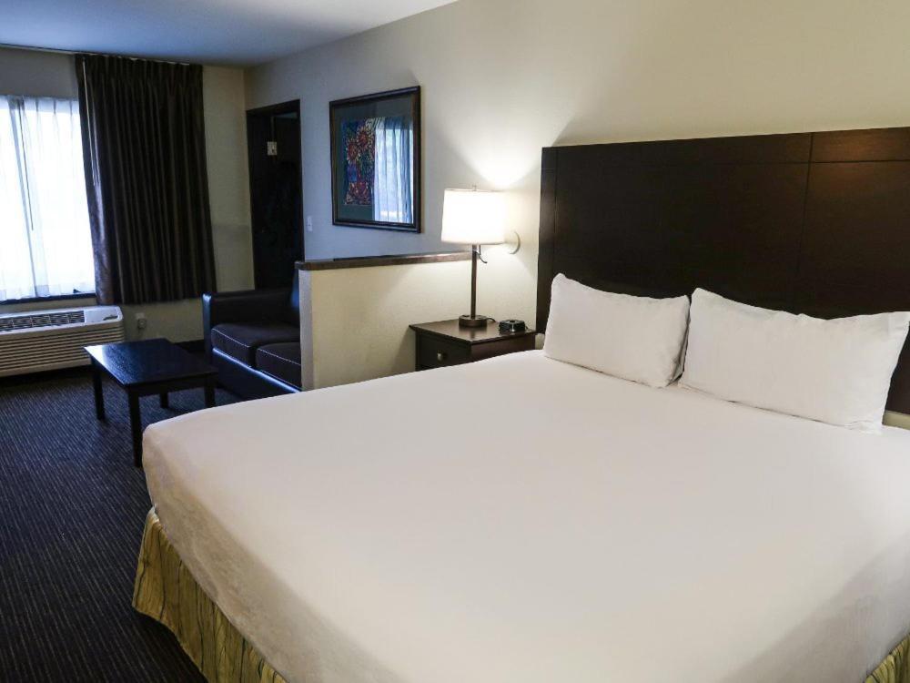 Oxford Suites Portland - Jantzen Beach Esterno foto